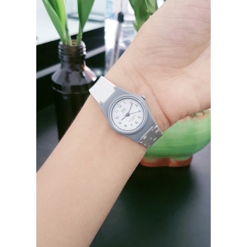 Đồng hồ nữ thời trang Q&Q Citizen VP47J036Y dây nhựa thương hiệu Nhật Bản | BigBuy360 - bigbuy360.vn