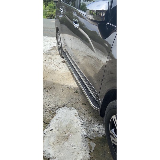 Bậc lên xuống, bệ bước chân cho Mitsubishi Xpander mới nhất