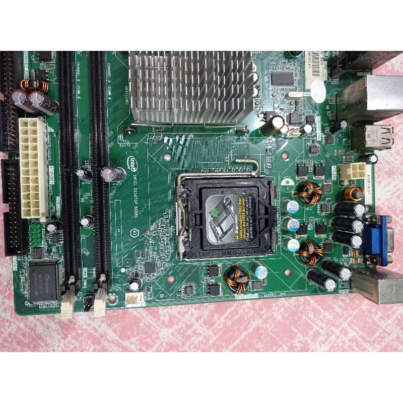 combo Main board Intel 775, tặng CPU, quạt cpu, và 2 thanh ram 1G