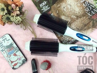 Lược điện chống rối kemei