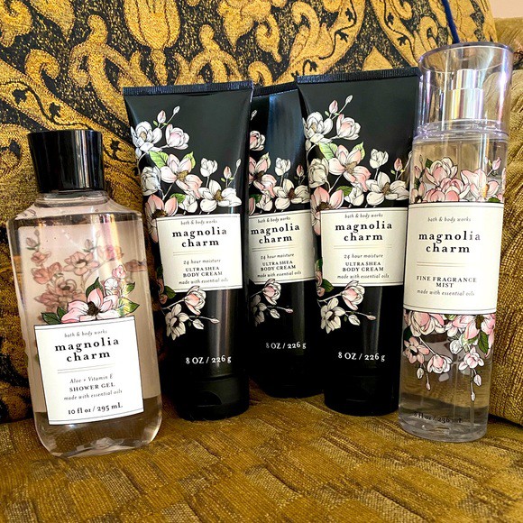 Xịt Thơm Body Mist Bath & Body Works Magnolia Charm