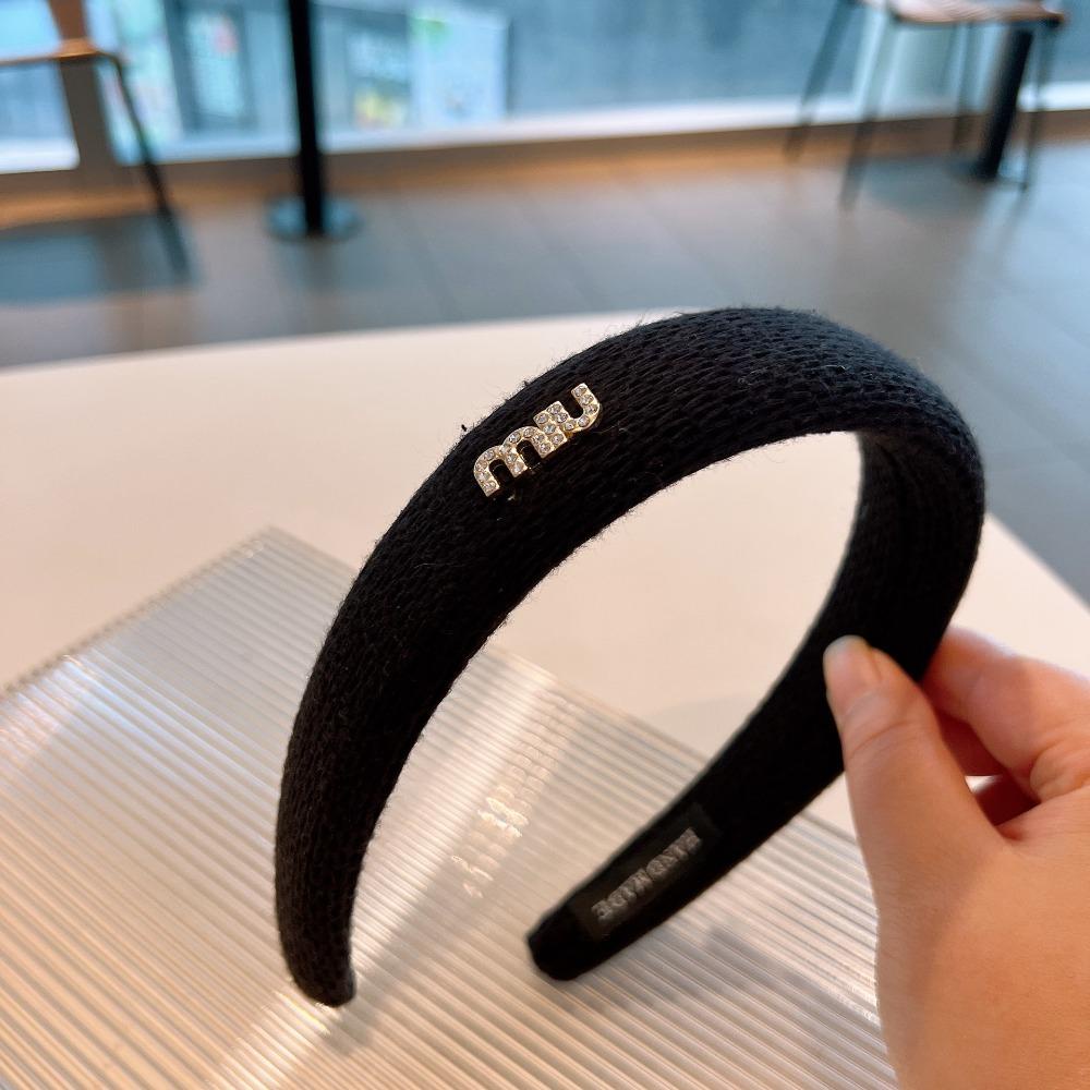 Cài Tóc Đan Len Màu Trơn Thời Trang Mùa Đông Xinh Xắn Cho Nữ 2life