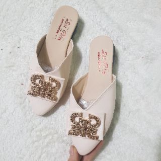 Sục nữ hình nơ đính đá siêu sang cục hót