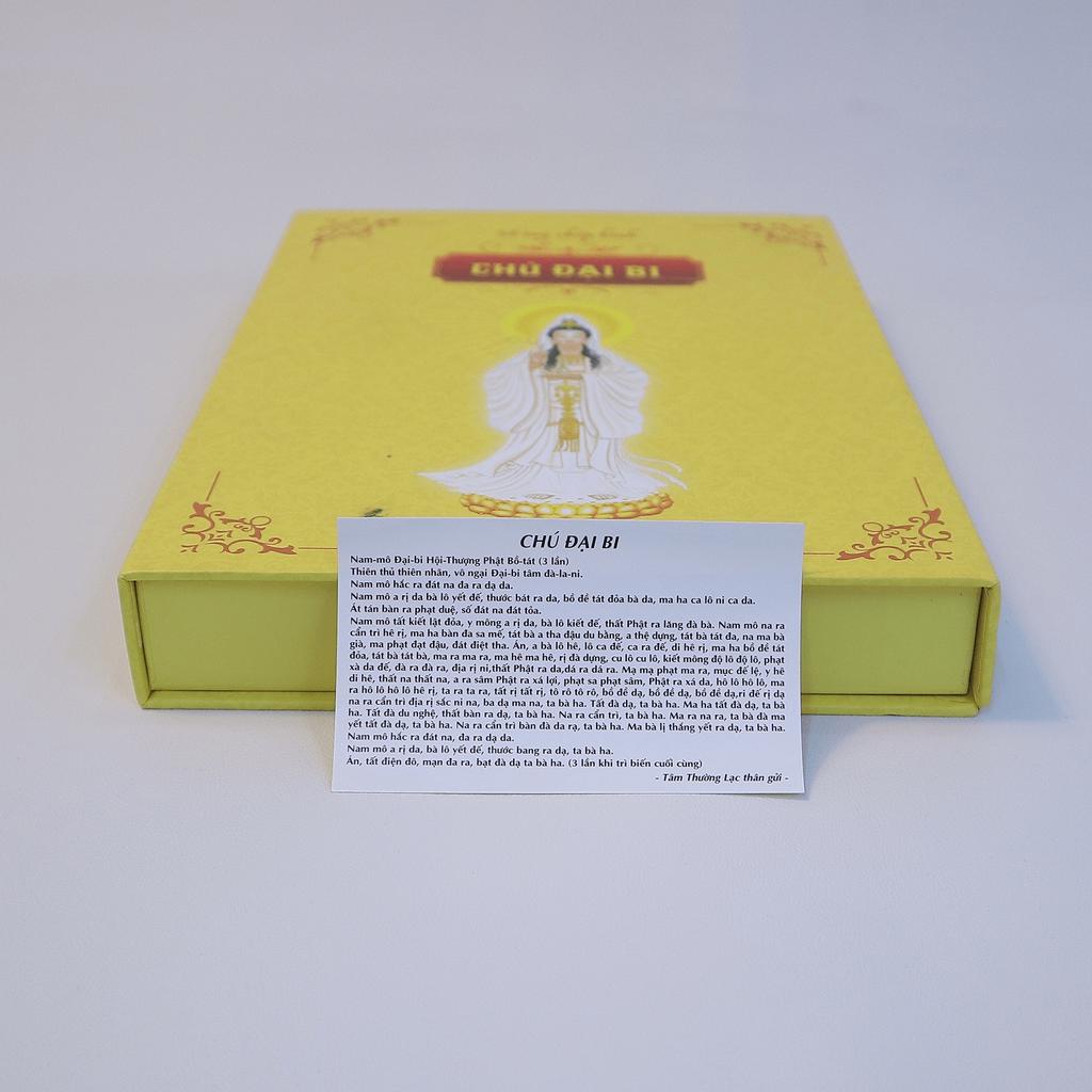 Tờ dán Chú Đại Bi 6cmx10cm dán bình nước, điện thoại.....