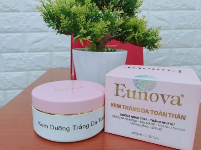 Dưỡng trắng da body Eunova