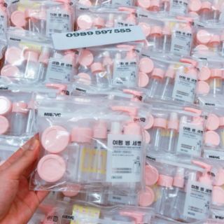Bộ chiết mĩ phẩm mini cầm tay