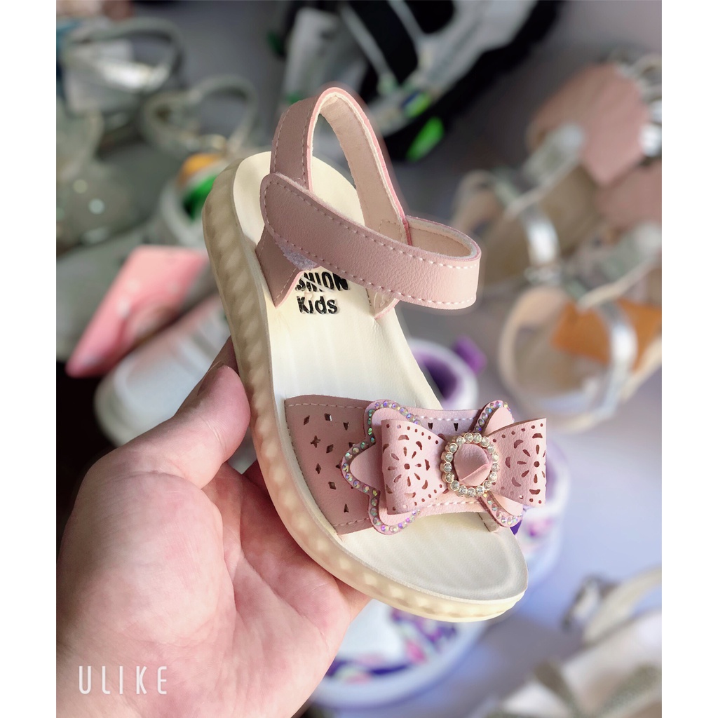 giày sandal bé gái siêu xinh B27