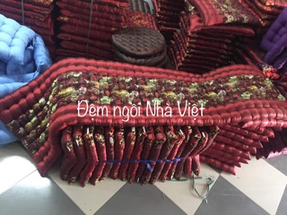 Đệm ngồi bệt gấm dài