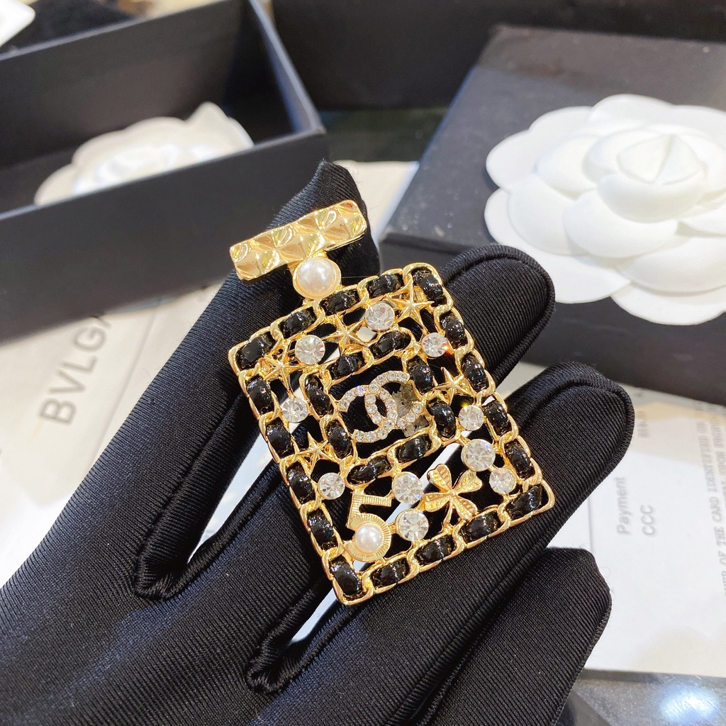 Cài áo nữ đính đá cao cấp sang trọng Ròm House mang phong cách Hàn Quốc phụ kiện trang sức thời trang đẹp - ms4503