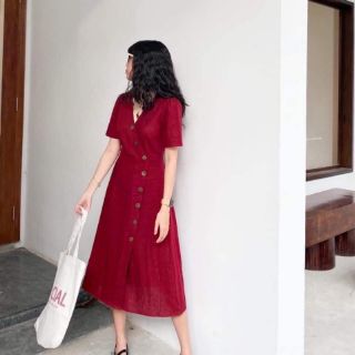 ĐẦM MIDI NÚT GỖ LỆCH