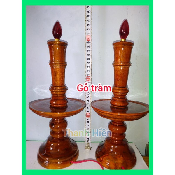 cặp chân đèn đĩa gỗ tràm.(đèn thờ điện)