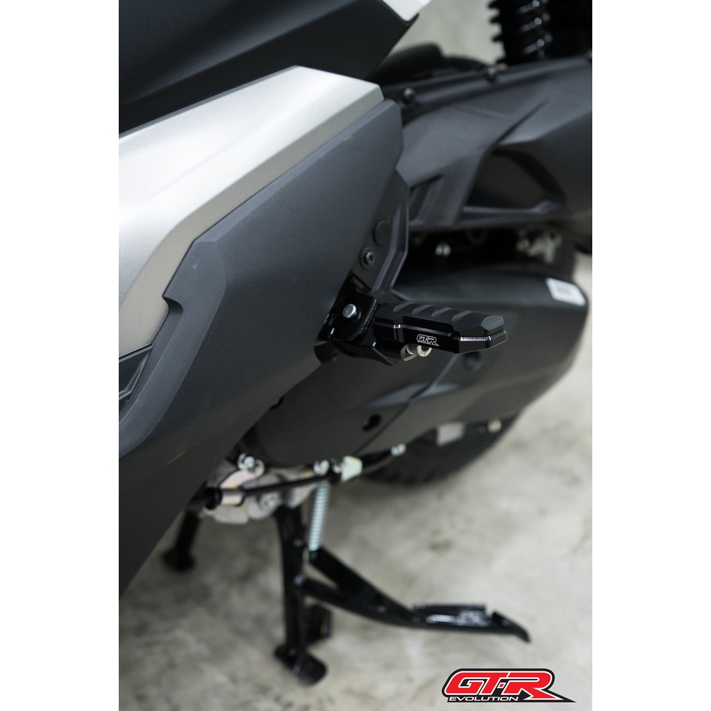 Gác chân sau GTR CLICK VARIO125-150-160 Airblade160