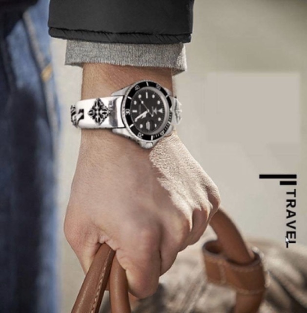 ĐỒNG HỒ KHẮC CHÚ OM MANI PADME HUM CHÙY KIM CANG, CHÀY YẾT MA cho Nam