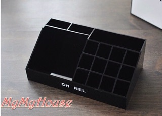 🌸Khay Chanel đựng mỹ phẩm🌸