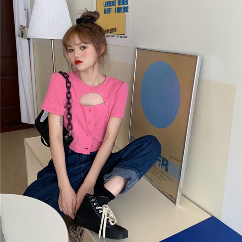 Áo croptop màu hồng trơn phong cách Hàn Quốc