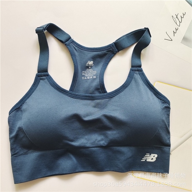 Áo tập ngầu vãi