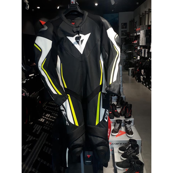 Bộ Áo Liền Quần Bảo Hộ Mô Tô Assen 1 Pc Perf. Suit chính hãng Dainese