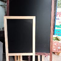 Bảng đen menu viết phấn 60x110(bảng liền chân 1 mặt 3 chân)
