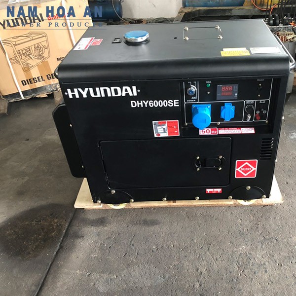 Máy Phát Điện Hyundai DHY6000SE 5Kw Chạy Dầu 1 Pha