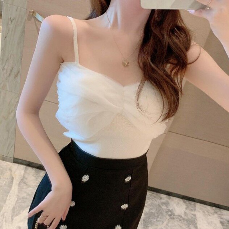 Áo sát nách phối lưới thiết kế cổ chữ V quyến rũ