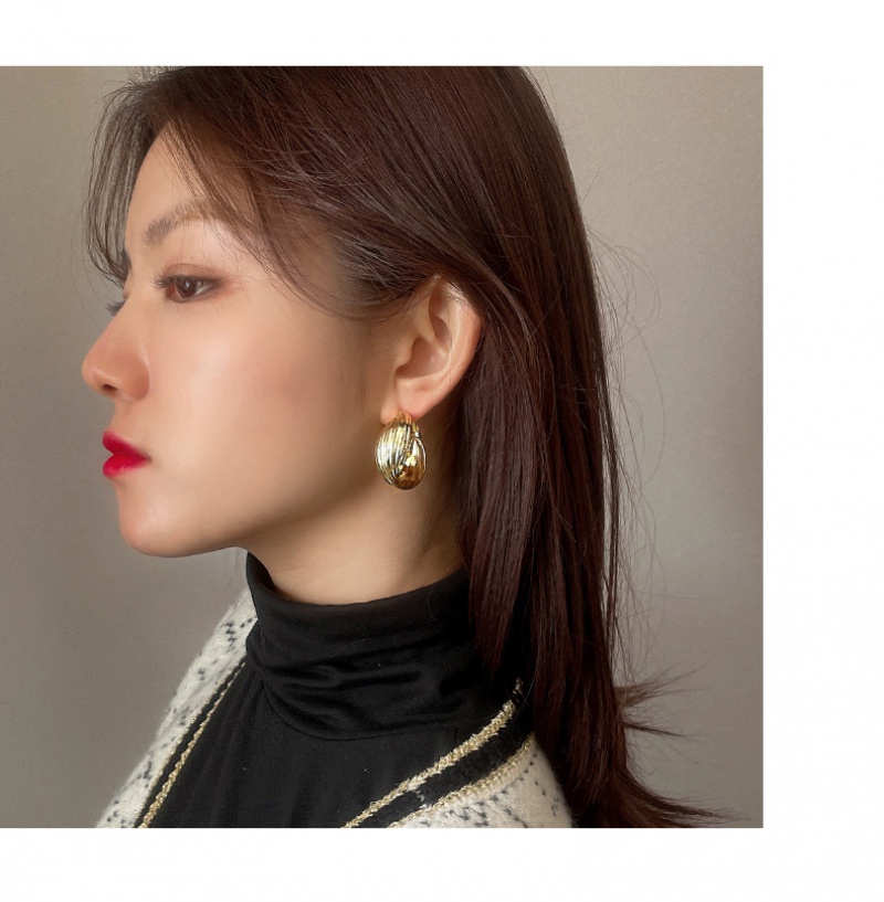 Bông tai hình tròn xi mạ bạc thời trang 2023