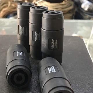 Rắc nối speakon neutrik