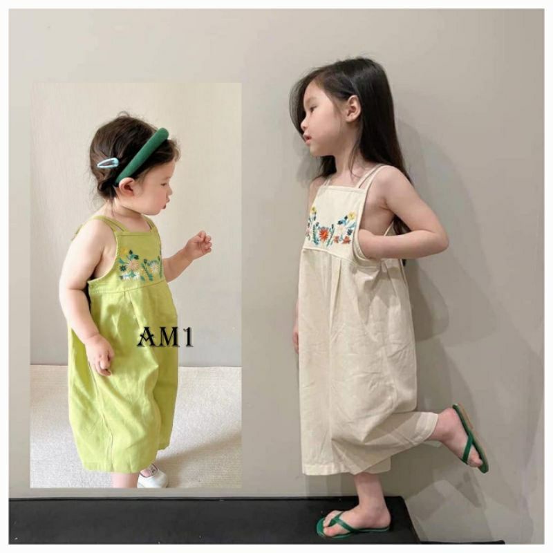 Yếm bé gái thêu hoa xinh xắn chất đũi cara mềm mát size 12 - 23ky