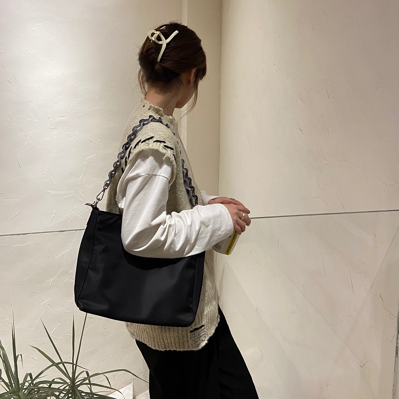 Túi Đeo Chéo Vai Khổ Lớn Thời Trang Sành Điệu Cho Nữ