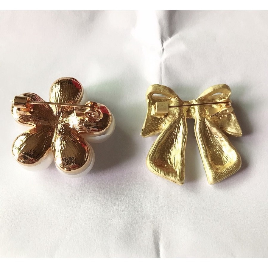 Trâm Cài Áo Hình Nơ Đính Ngọc Trai Thời Trang Hàn Quốc Cho Nữ