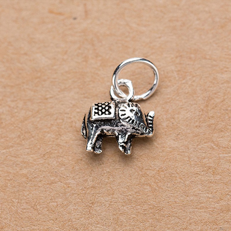 Charm bạc s925 hình con voi nhỏ size 4x9mm (charm treo) - Panda House