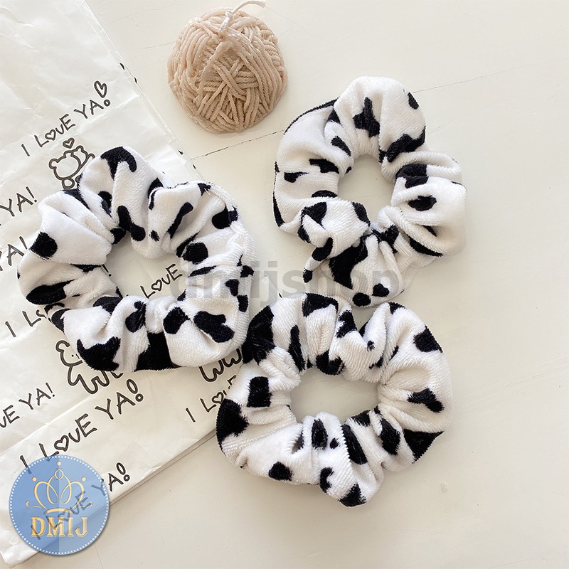 [Mã FAMARAL2 giảm 10K đơn 50K]Cột Tóc Vải Scrunchies Họa Tiết Bò Sữa Nhiều Mẫu Đáng Yêu