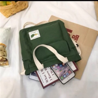 Túi đeo chéo quả bơ