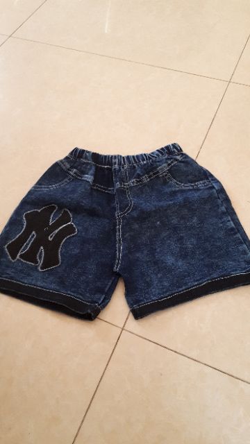 Quần short jean bé gái cá tính size 18-25kg