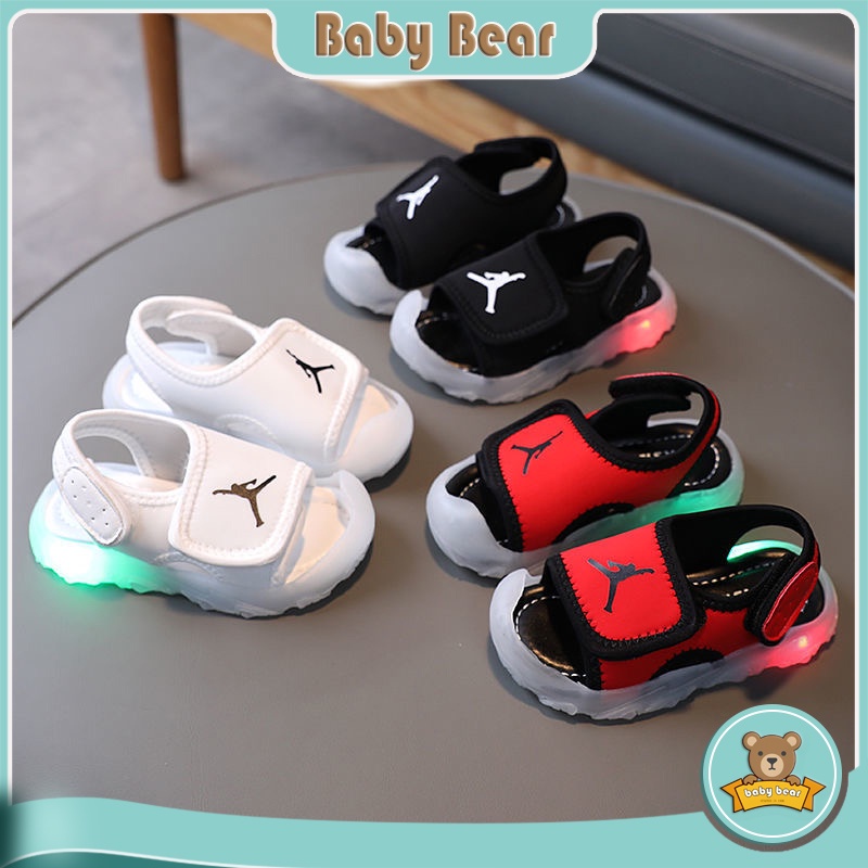 Giày sandal đế mềm chống trượt cho bé