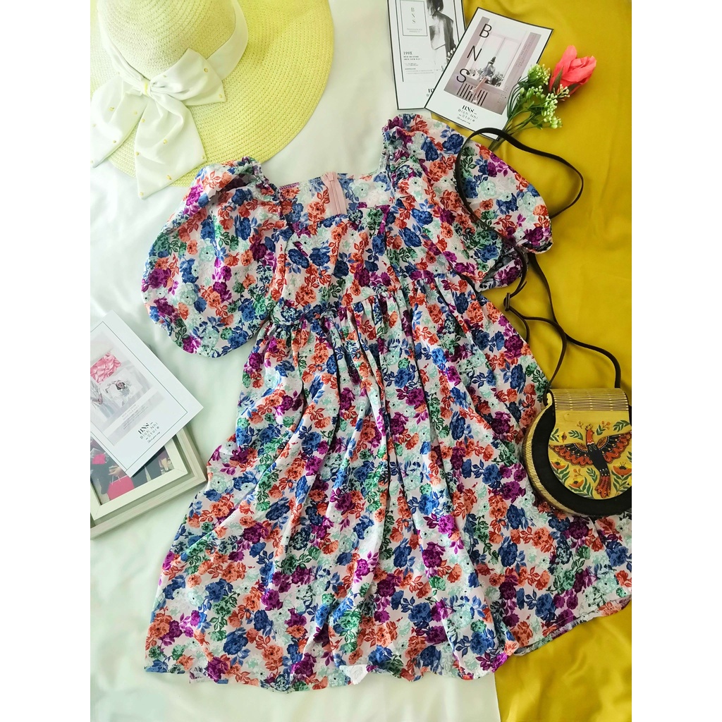 ĐẦM HOA NHÍ BABYDOLL CỔ VUÔNG TAY PHỒNG SIÊU XINH (DÂY KÉO SAU) D004 - BNS