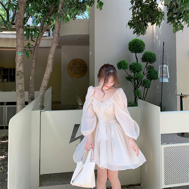 Bubble sleeve white chiffon French dress summer 2022 new temperament high-quality waist fairy gentle dress