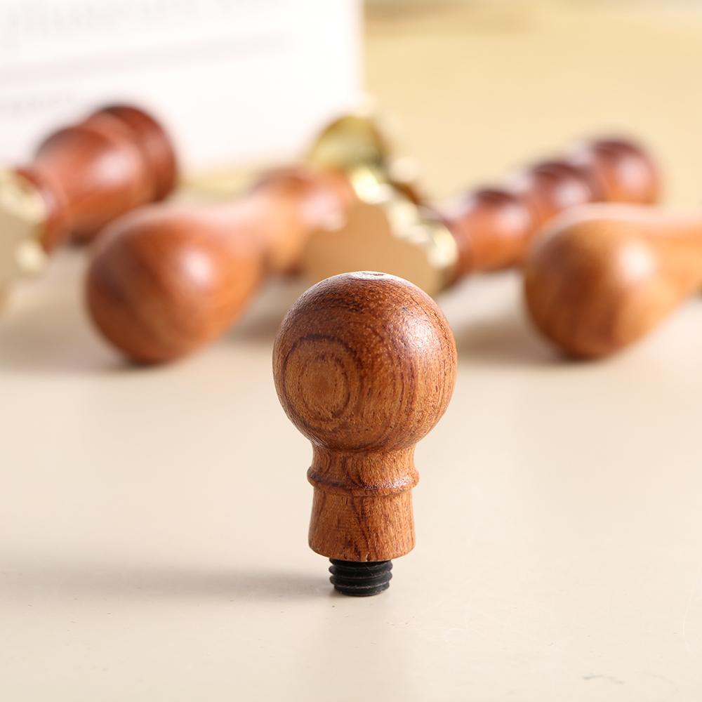 Con Dấu Niêm Phong Bì Thư Tay Cầm Bằng Gỗ