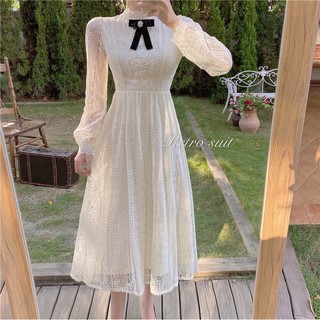 (ORDER) Váy ren hoa trắng dài tay cổ đính nơ màu đen tiểu thư xòe dài sang trọng dự tiệc (Hàng_mới_về)