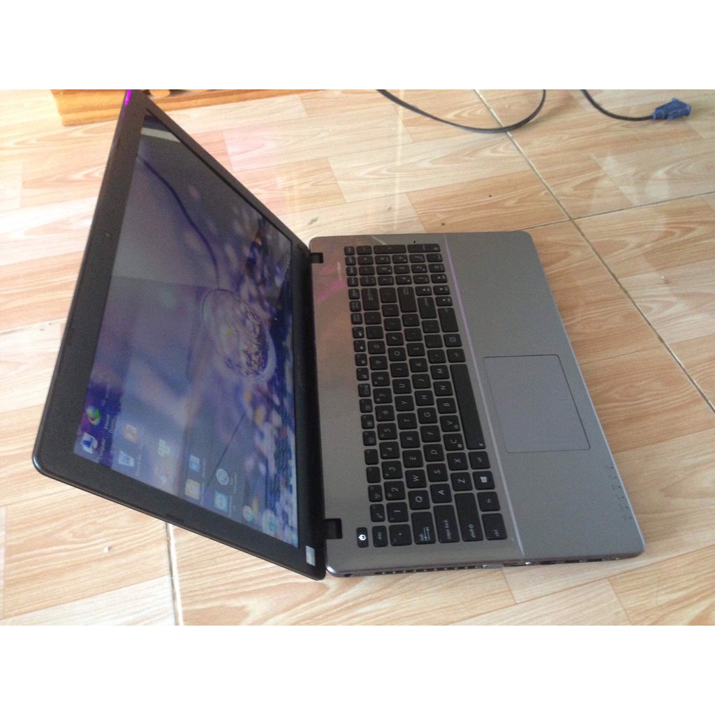 Laptop giá rẻ Asus X550CC i5 3337 4g 500G card rời | BigBuy360 - bigbuy360.vn