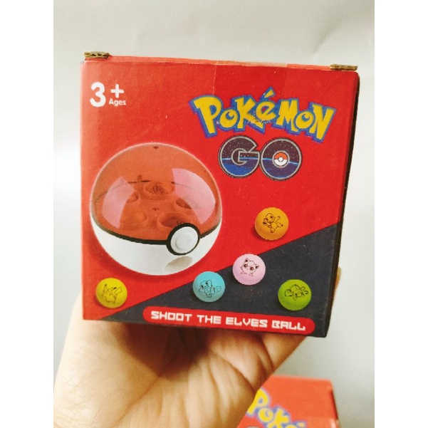cầu pokemon chứa bóng và các nhân vật