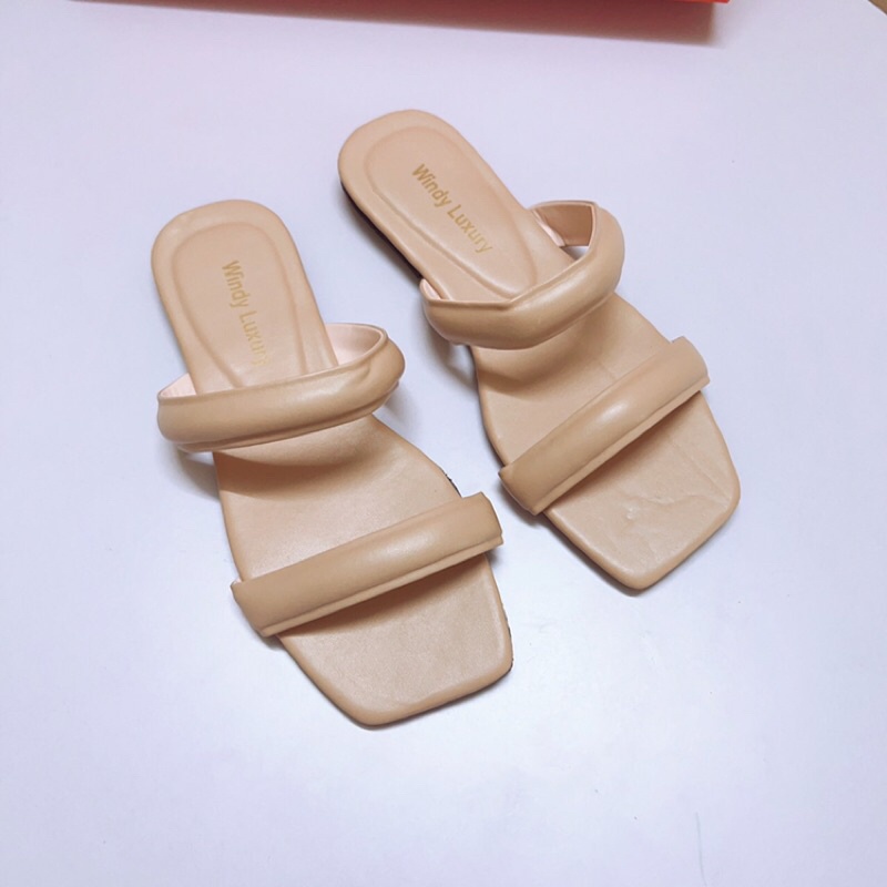 Dép lê nữ đế bệt 2 quai dày phồng da lì hot hit