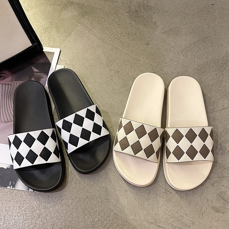 Dép nữ quai ngang bánh mì chất liệu cao su non cực êm mùa hè thu, kẻ ô hình thoi hottrend 2022 BLACKPINK Store, T201