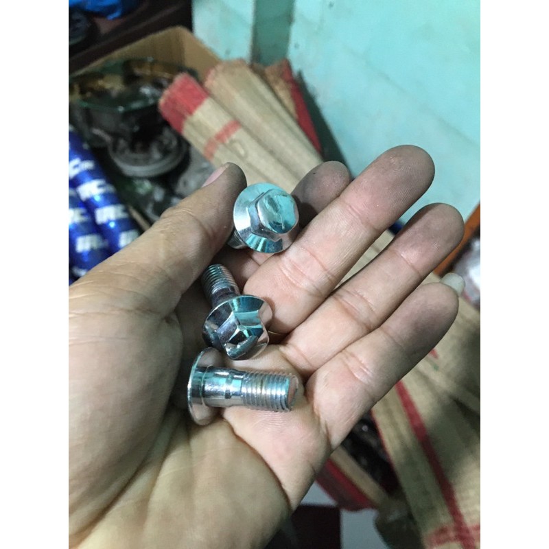 combo 2 ốc heo dầu zin exciter 2007-2010