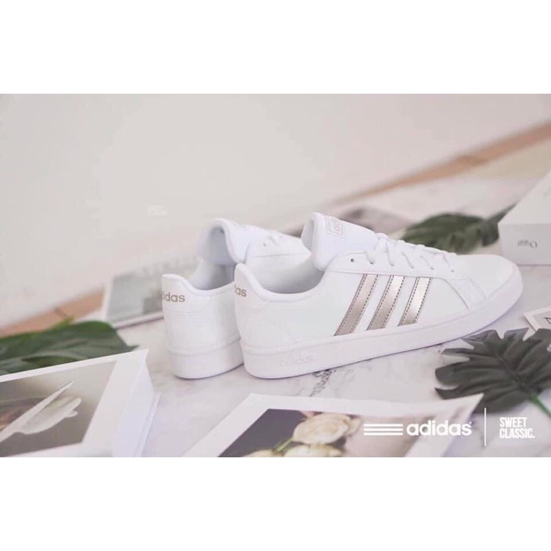 Giày adidas nữ
