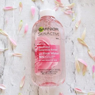NƯỚC HOA HỒNG GARNIER SKIN NATURALS NGA CHO DA NHẠY CẢM VÀ DA KHÔ