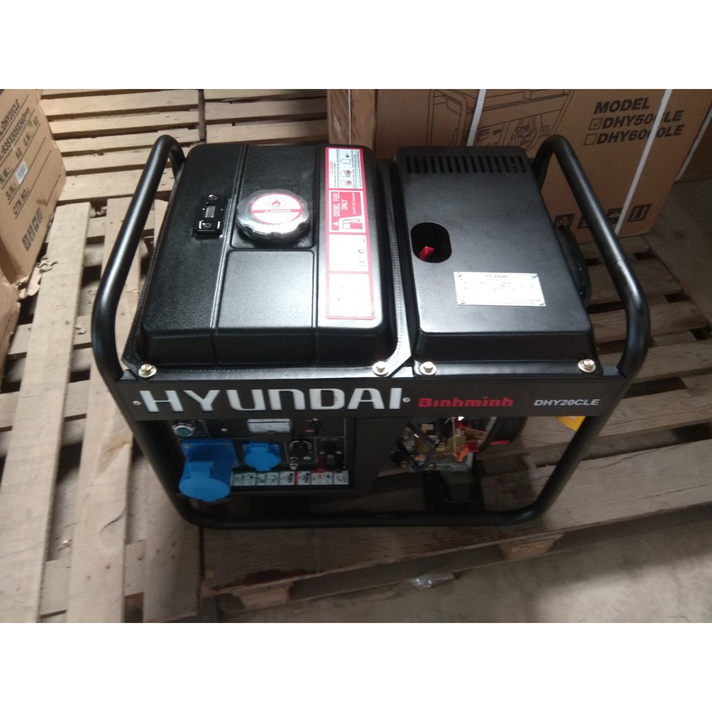 Máy Phát Điện Hyundai Chạy Dầu 1.7KVA-1.9KVA DHY20CLE