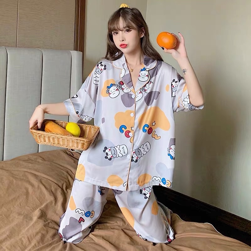 Bộ đồ ngủ pijama nữ cộc tay quần dài chất lụa Kate Thái mềm mịn màu tím nhạt hình bò sữa siêu cute - CD0054