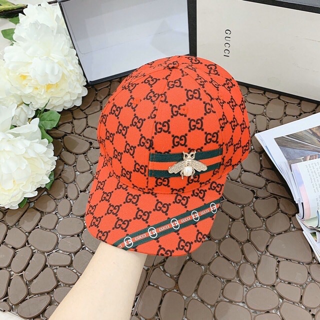 NÓN KẾT LOGO ONG THỜI TRANG NAM NỮ