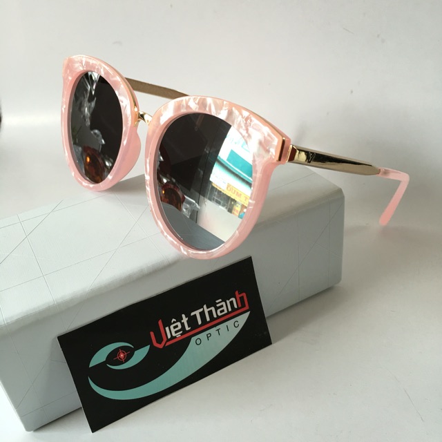 Kính V tròn mắt mèo form lớn kính V