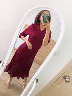 Váy xếp li buộc eo